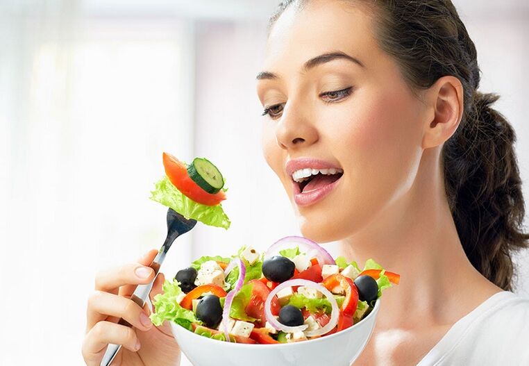 Vegetable salad in the Dukan diet